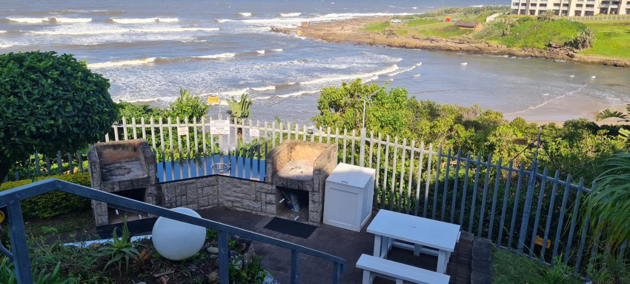 Aride 4 Awesome View Of Uvongo Main Swimming Beach From Communal Braai Area Apartment Margate Exterior photo